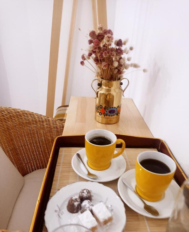 Elea Guesthouse Химара Экстерьер фото