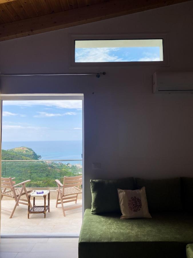 Elea Guesthouse Химара Экстерьер фото
