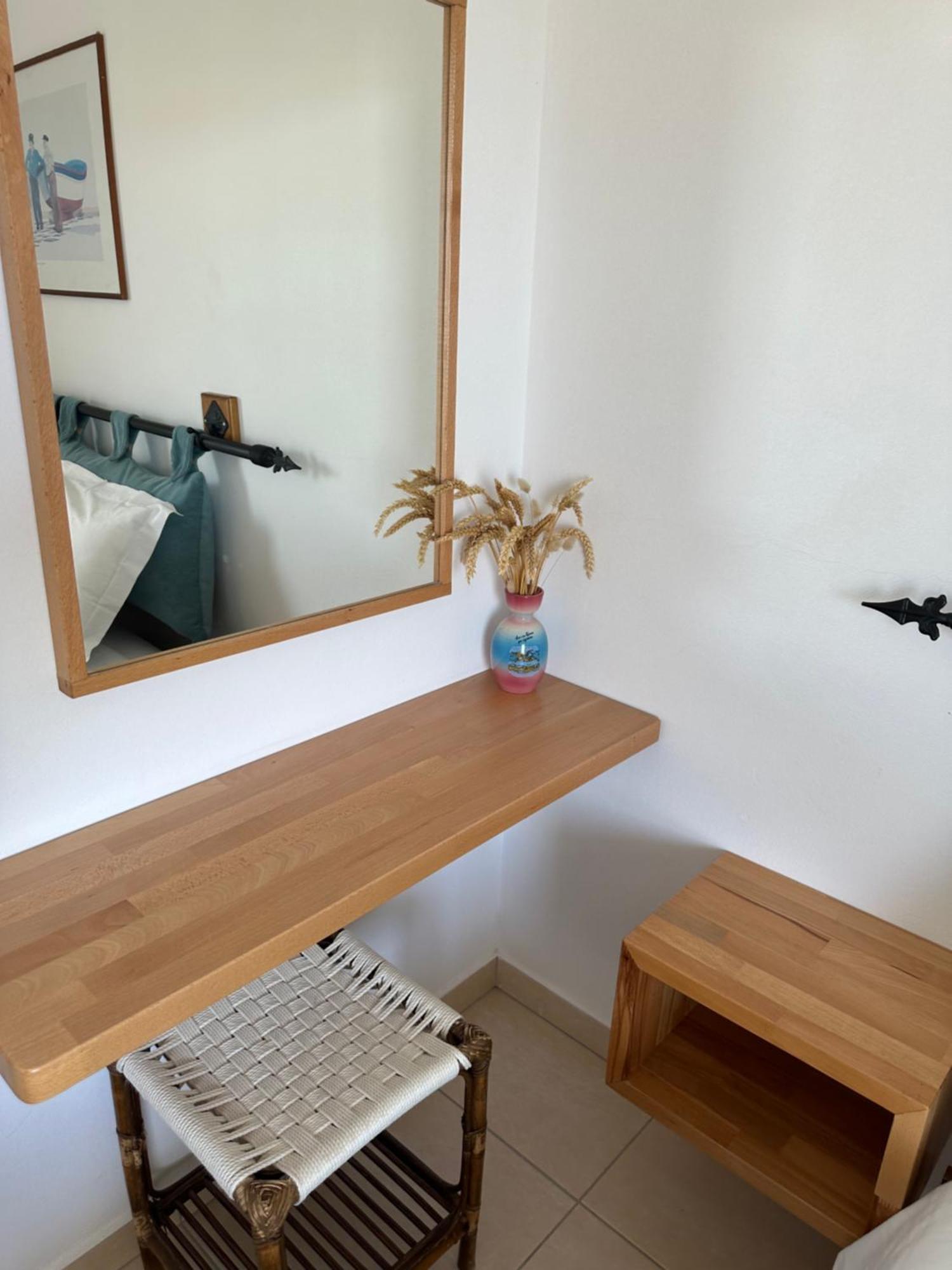 Elea Guesthouse Химара Экстерьер фото