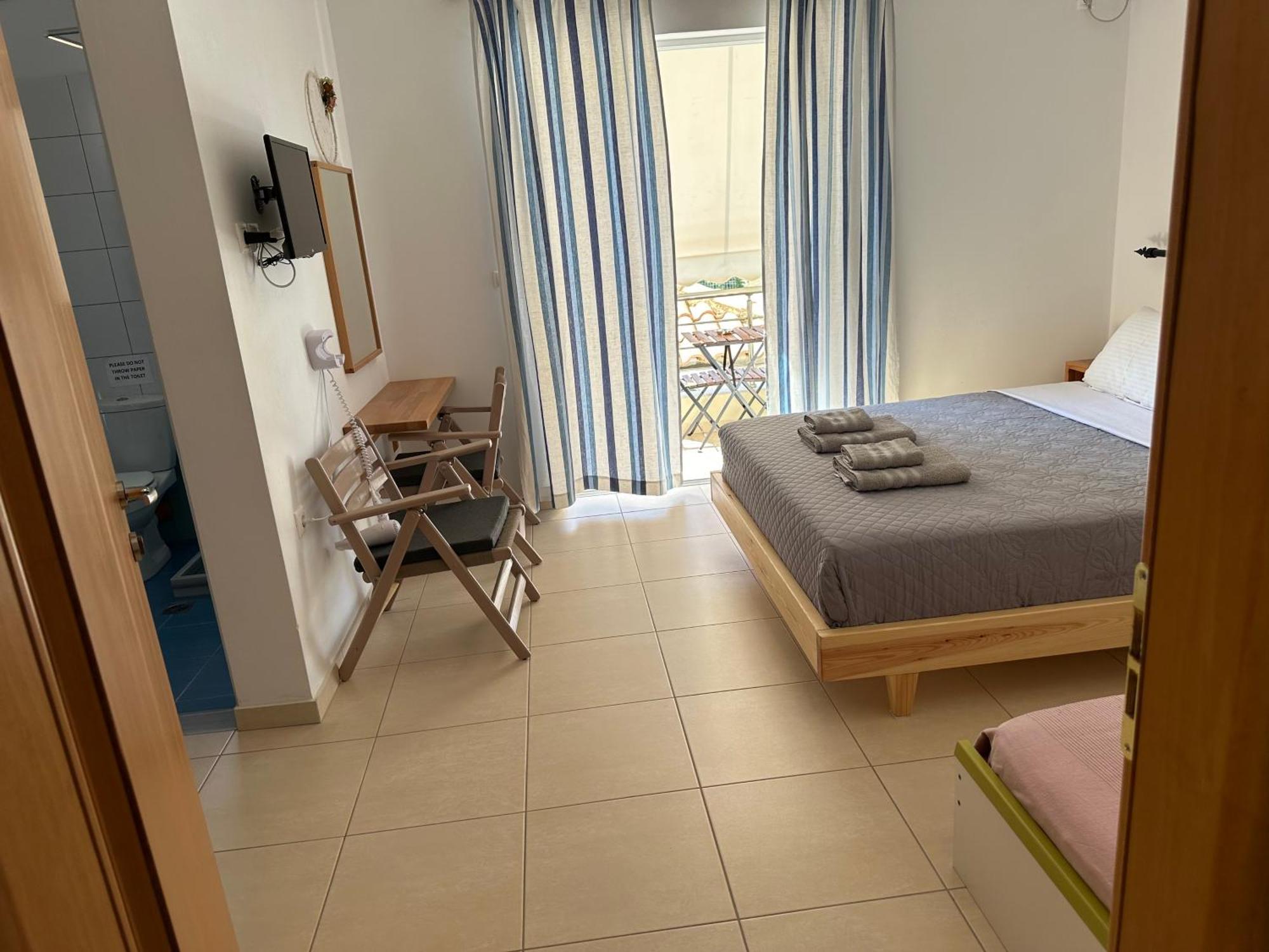 Elea Guesthouse Химара Экстерьер фото