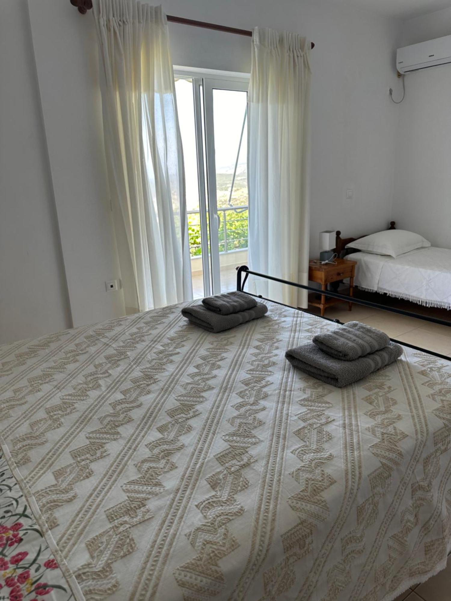 Elea Guesthouse Химара Экстерьер фото